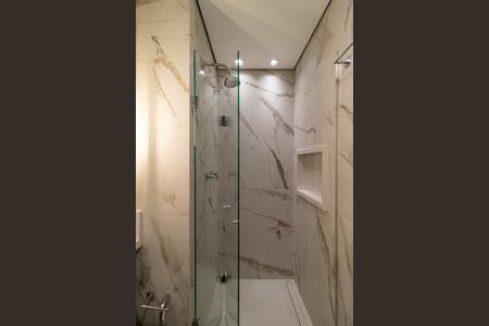 Apartamento à venda com 66m², 2 quartos e 1 vaga Apartamento à venda com 66m², 2 quartos e 1 vagaBanheiro