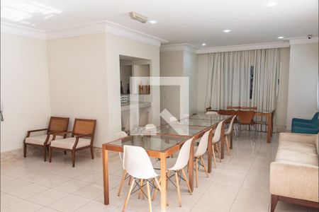 Apartamento para alugar com 68m², 2 quartos e 1 vagaÁrea comum - Salão de festas