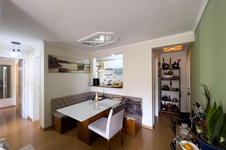 Apartamento para alugar com 68m², 2 quartos e 1 vagaSala