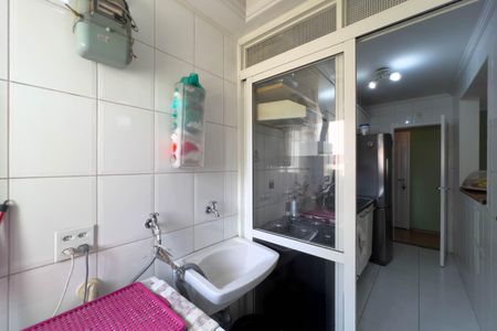 Apartamento para alugar com 68m², 2 quartos e 1 vagaÁrea de serviço