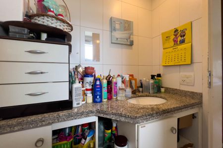 Apartamento para alugar com 68m², 2 quartos e 1 vagaBanheiro do quarto 1