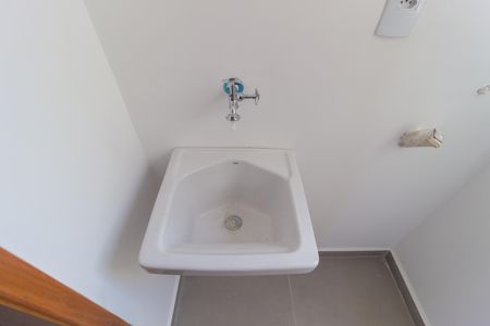 Apartamento à venda com 38m², 2 quartos e sem vaga Apartamento à venda com 38m², 2 quartos e sem vagaÁrea de Serviço