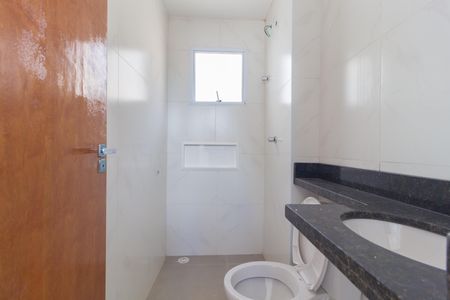 Apartamento à venda com 38m², 2 quartos e sem vaga Apartamento à venda com 38m², 2 quartos e sem vagaBanheiro