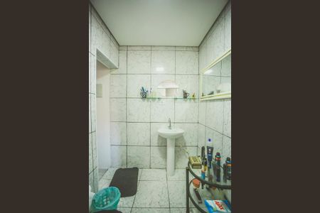 Casa à venda com 60m², 1 quarto e sem vaga Casa à venda com 60m², 1 quarto e sem vagaBanheiro