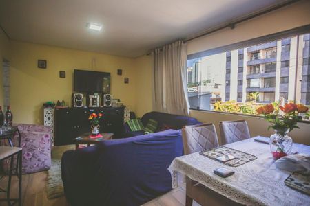 Casa à venda com 60m², 1 quarto e sem vaga Casa à venda com 60m², 1 quarto e sem vagaSala