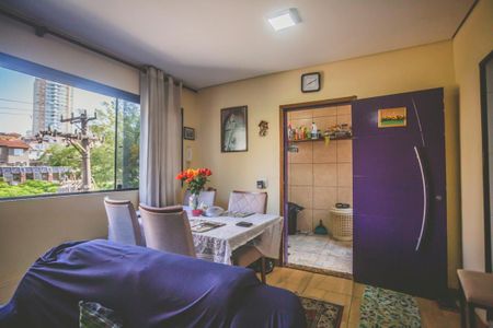 Casa à venda com 60m², 1 quarto e sem vaga Casa à venda com 60m², 1 quarto e sem vagaSala