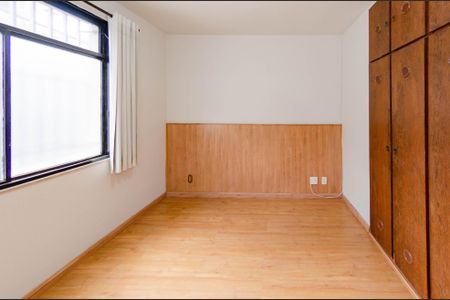 Apartamento à venda com 125m², 3 quartos e 1 vaga Apartamento à venda com 125m², 3 quartos e 1 vagaSuíte