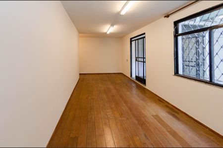 Apartamento à venda com 125m², 3 quartos e 1 vaga Apartamento à venda com 125m², 3 quartos e 1 vagaSala