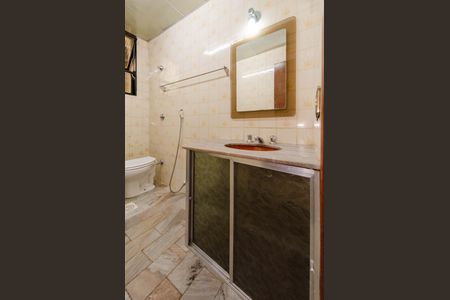 Apartamento à venda com 125m², 3 quartos e 1 vaga Apartamento à venda com 125m², 3 quartos e 1 vagaBanheiro