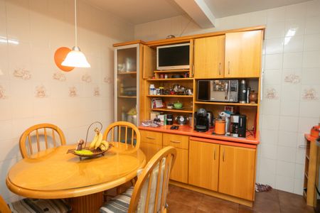 Casa à venda com 280m², 3 quartos e 2 vagasCozinha