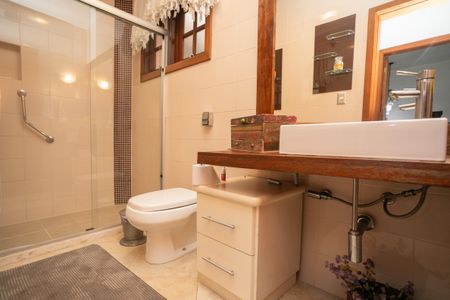 Casa à venda com 280m², 3 quartos e 2 vagasBanheiro Social