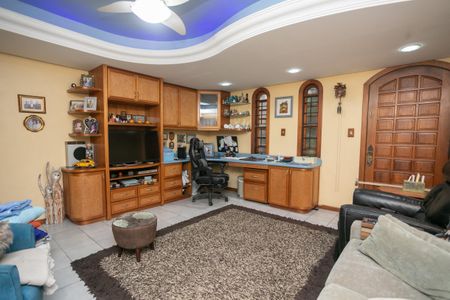 Casa à venda com 280m², 3 quartos e 2 vagasEscritótio