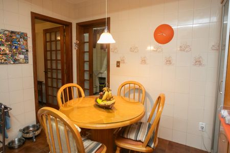 Casa à venda com 280m², 3 quartos e 2 vagasCozinha