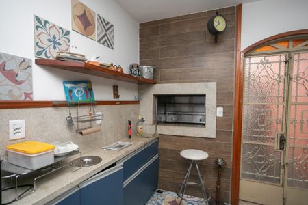 Casa à venda com 280m², 3 quartos e 2 vagasÁrea Privativa