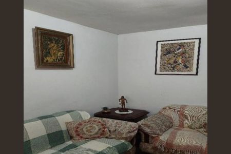 Casa à venda com 72m², 2 quartos e 2 vagasFoto 02