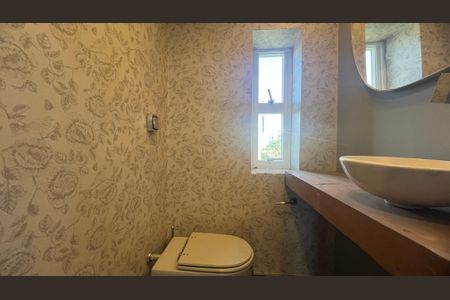 Apartamento à venda com 279m², 4 quartos e 4 vagasLavabo