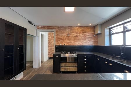 Apartamento à venda com 279m², 4 quartos e 4 vagasCozinha