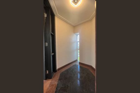 Apartamento à venda com 279m², 4 quartos e 4 vagasHall