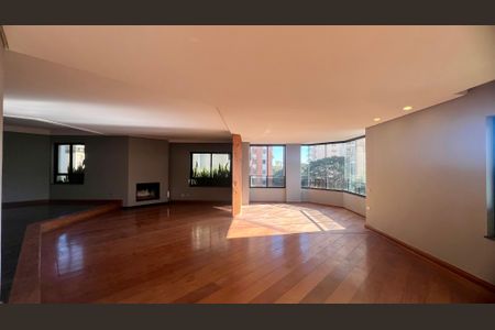 Apartamento à venda com 279m², 4 quartos e 4 vagasSala