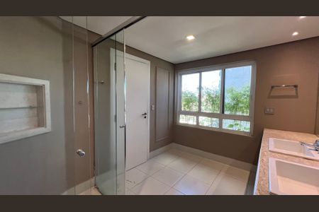 Apartamento à venda com 279m², 4 quartos e 4 vagasBanheiro da Suíte 3