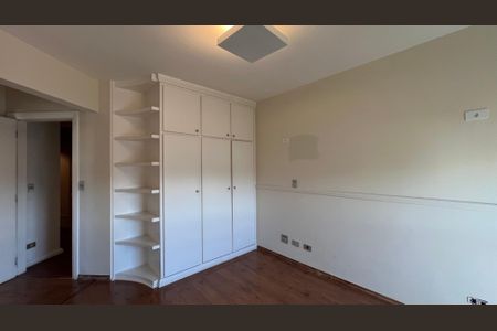 Apartamento à venda com 279m², 4 quartos e 4 vagasSuite 1