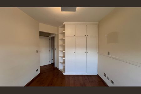 Apartamento à venda com 279m², 4 quartos e 4 vagasSuite 1