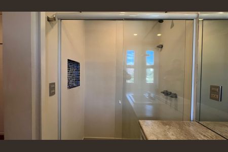 Apartamento à venda com 279m², 4 quartos e 4 vagasBanheiro da Suíte 2