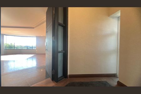 Apartamento à venda com 279m², 4 quartos e 4 vagasHall