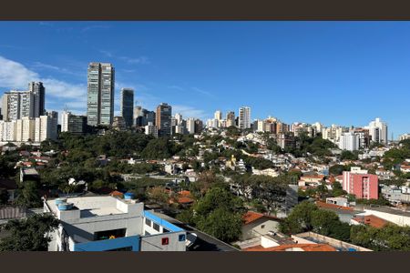 Apartamento à venda com 279m², 4 quartos e 4 vagasSacada da suite 3