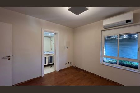 Apartamento à venda com 279m², 4 quartos e 4 vagasSuite 2