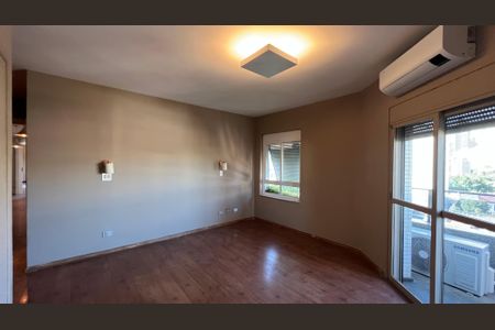 Apartamento à venda com 279m², 4 quartos e 4 vagasSuite 3