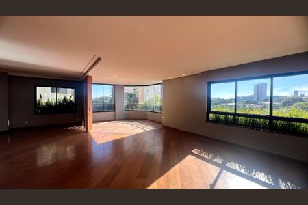 Apartamento à venda com 279m², 4 quartos e 4 vagasSala