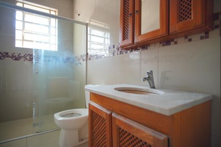 Apartamento à venda com 77m², 2 quartos e sem vagaBanheiro Corredor