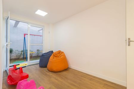 Apartamento à venda com 90m², 1 quarto e sem vaga Apartamento à venda com 90m², 1 quarto e sem vagaBrinquedoteca