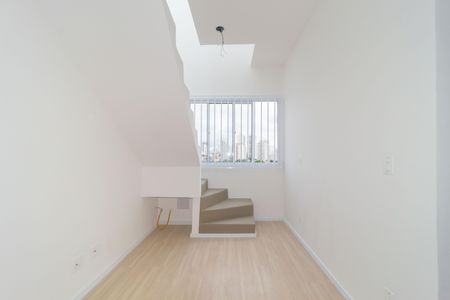 Apartamento à venda com 90m², 1 quarto e sem vaga Apartamento à venda com 90m², 1 quarto e sem vagaSala