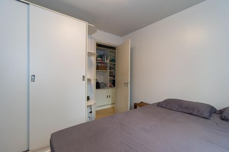 Apartamento à venda com 72m², 2 quartos e 2 vagas Apartamento à venda com 72m², 2 quartos e 2 vagasSuíte