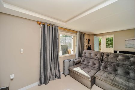 Casa à venda com 240m², 3 quartos e 2 vagas Casa à venda com 240m², 3 quartos e 2 vagasSala