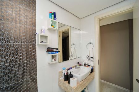 Casa à venda com 240m², 3 quartos e 2 vagas Casa à venda com 240m², 3 quartos e 2 vagasBanheiro Social