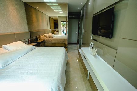 Casa à venda com 214m², 3 quartos e 6 vagasSuíte