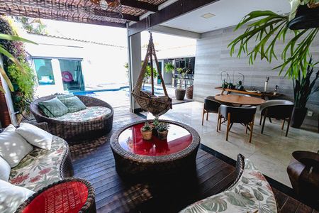 Casa à venda com 214m², 3 quartos e 6 vagasVaranda gourmet