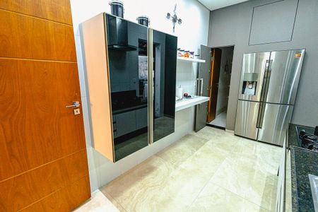 Casa à venda com 214m², 3 quartos e 6 vagasCozinha