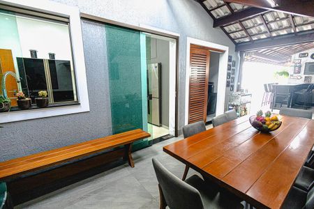 Casa à venda com 214m², 3 quartos e 6 vagasEspaço gourmet