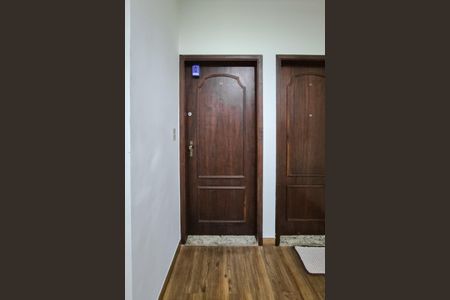 Apartamento à venda com 72m², 2 quartos e 1 vagalockbox