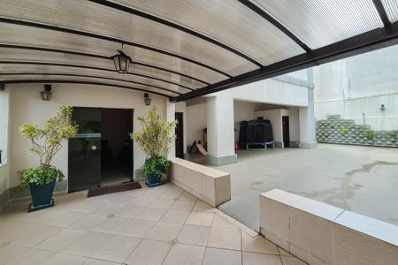 Apartamento à venda com 72m², 2 quartos e 1 vagaÁrea comum