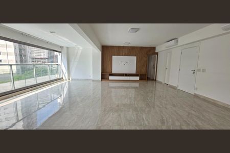 Apartamento à venda com 181m², 3 quartos e 3 vagasFoto 02