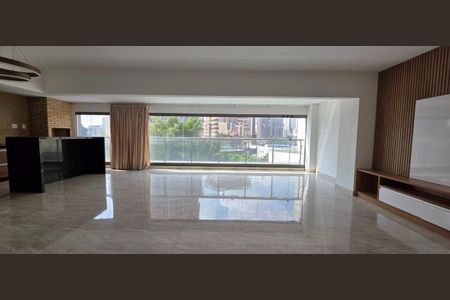 Apartamento à venda com 181m², 3 quartos e 3 vagasFoto 01