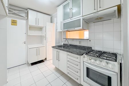 Apartamento à venda com 74m², 3 quartos e 2 vagasCozinha
