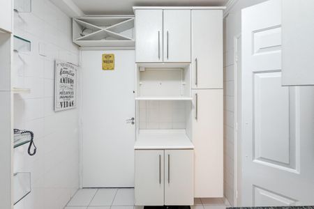 Apartamento à venda com 74m², 3 quartos e 2 vagasCozinha