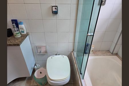 Casa à venda com 278m², 7 quartos e 5 vagas Casa à venda com 278m², 7 quartos e 5 vagasBanheiro Casa 2