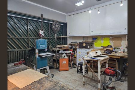 Casa à venda com 278m², 7 quartos e 5 vagas Casa à venda com 278m², 7 quartos e 5 vagasÁrea comum